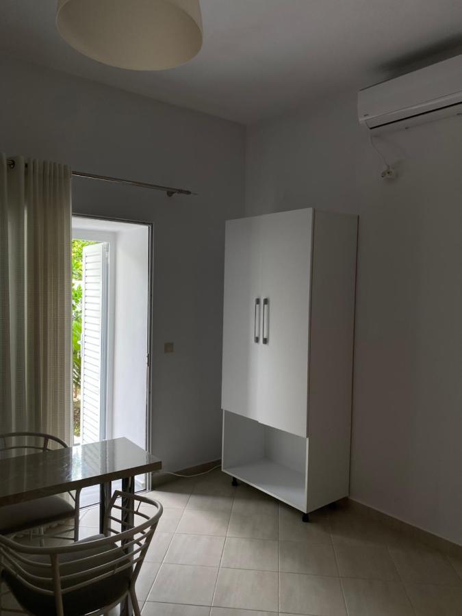 Lr Apartments Sarande Ngoại thất bức ảnh